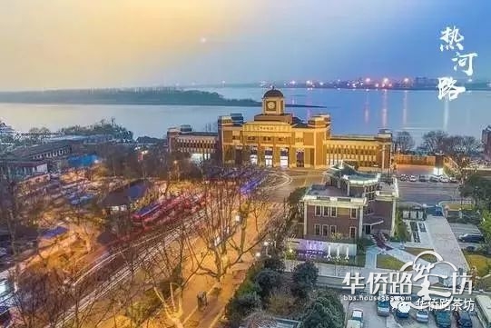 这里是全市瞩目的鼓楼滨江,也是最有故事的老下关…… 这里是全市瞩目的鼓楼滨江,也是最有故事的老下关……