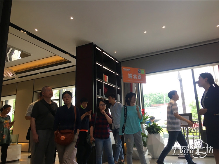 【5.25看房团回顾】遇见“你”之前,我千挑万选!6辆大巴横扫南京24家热盘! 【5.25看房团回顾】遇见“你”之前,我千挑万选!6辆大巴横扫南京24家热盘!