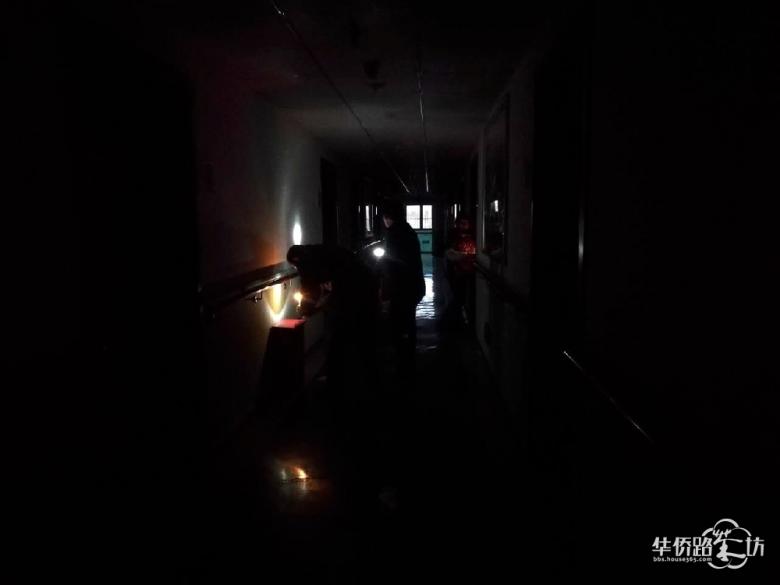 南京市栖霞石埠桥敬老院竟然发生了这样的事情。。。。。。 南京市栖霞石埠桥敬老院竟然发生了这样的事情。。。。。。