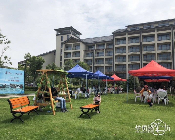 3小时卖出近千万 南京买房人把这家售楼处挤爆了 3小时卖出近千万 南京买房人把这家售楼处挤爆了