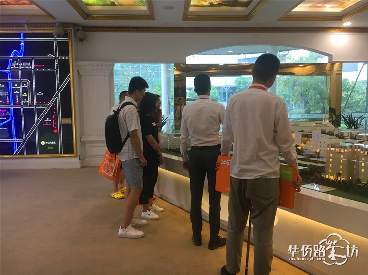 【5.25看房团回顾】遇见“你”之前,我千挑万选!6辆大巴横扫南京24家热盘! 【5.25看房团回顾】遇见“你”之前,我千挑万选!6辆大巴横扫南京24家热盘!