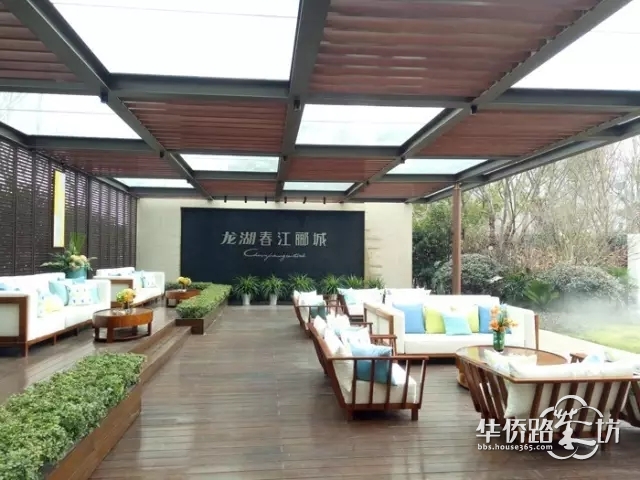 【独家】实探江宁最抢手的别墅——龙湖春江郦城!天玺叠墅实体样板间华丽绽放!精彩细节不容错过~ 【独家】实探江宁最抢手的别墅——龙湖春江郦城!天玺叠墅实体样板间华丽绽放!精彩细节不容错过~
