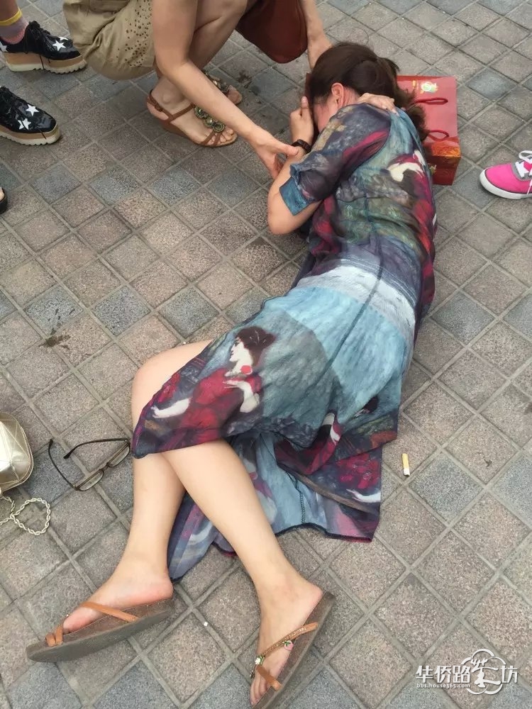 金地物业打人事件_(J)金地湖城艺境