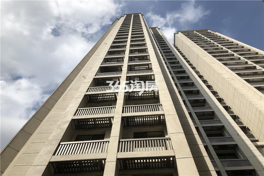 南京房屋出售  鼓楼区  华侨路  华荣大厦贷款计算器 贷款类型: 商贷