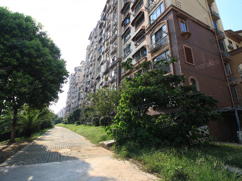 地铁口 三房两卫 赠送入户花园_南京浦口区威尼斯水城7街区二手房】