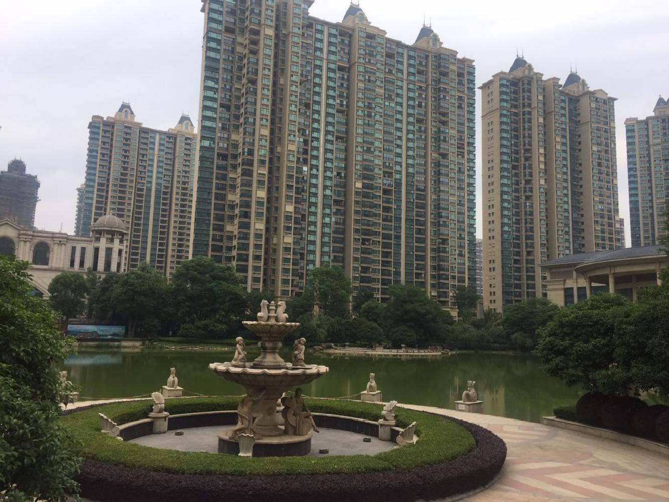 万达茂旁双地铁口 三房朝南 翡翠华府旁 恒大雅苑 品质小区