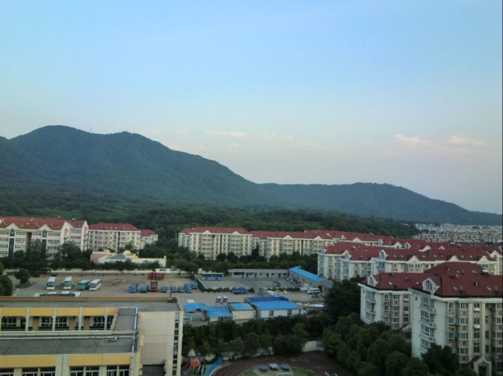 跃层 双南全明户型 带露台 交通便利 环境优美_南京玄武区东方城朝霞